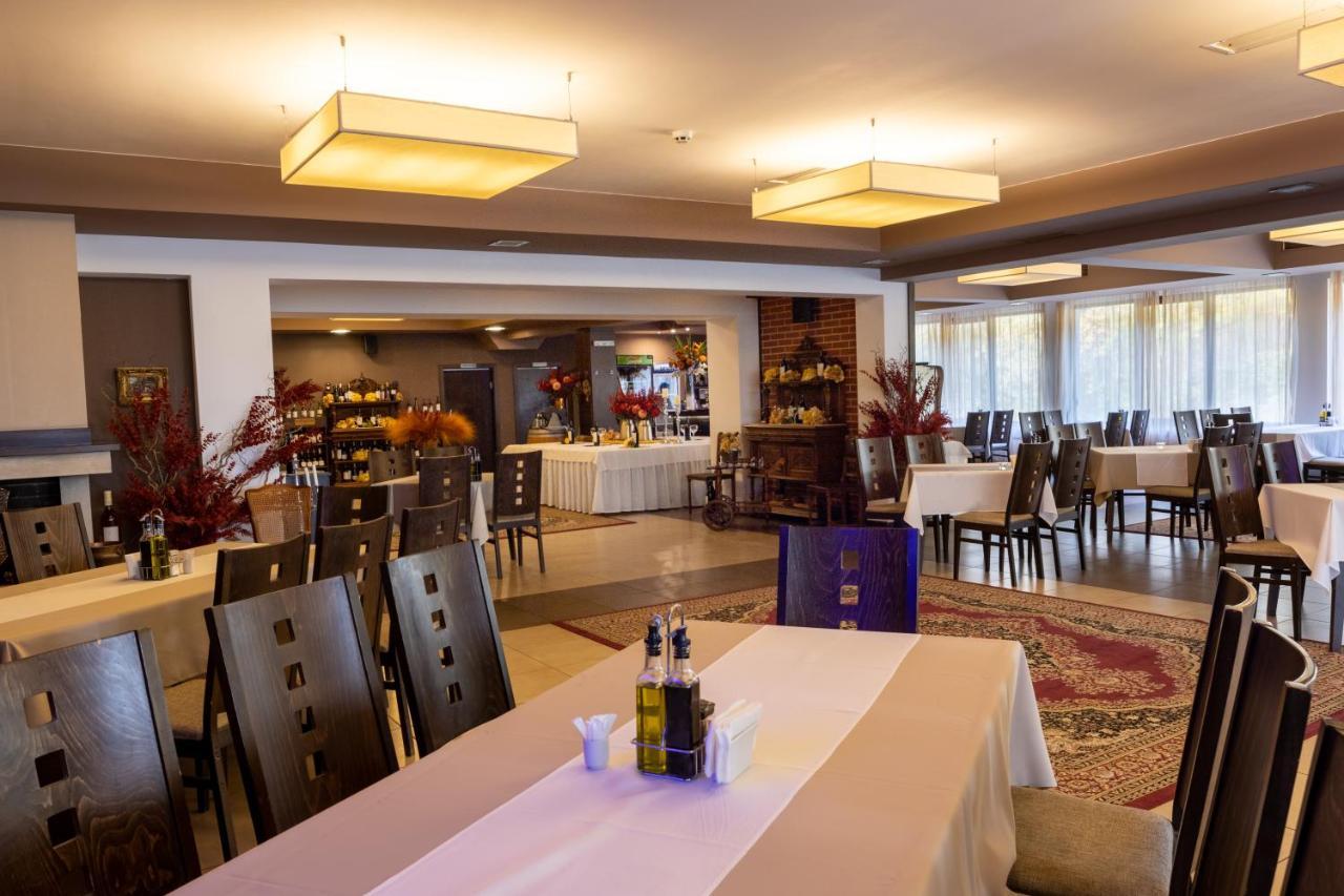 Ostrova Holiday Village Beli Osŭm Zewnętrze zdjęcie
