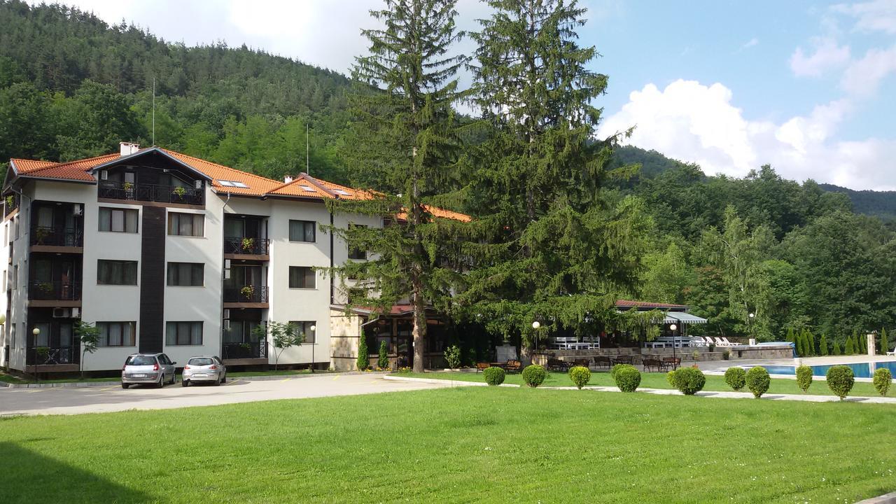 Ostrova Holiday Village Beli Osŭm Zewnętrze zdjęcie